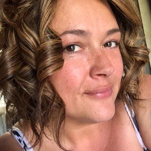 Meet your Posher, Claire